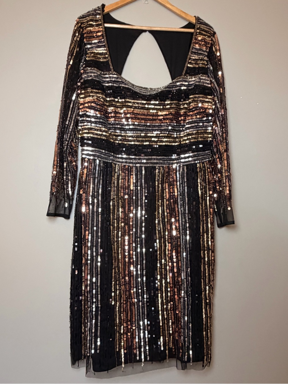 Adrianna Papell 18W Sequin Cocktail Dress Black Gold Long Sleeve
